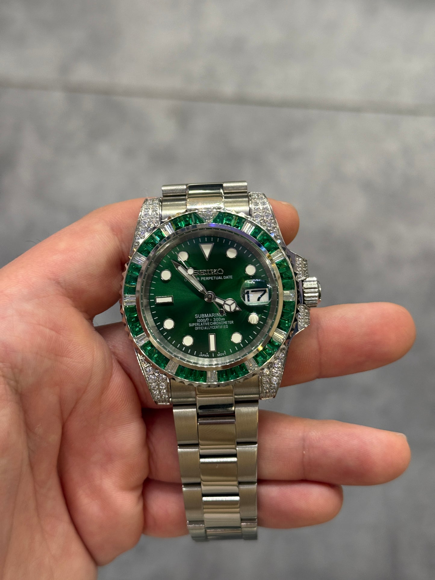 Geen Emerald Aura Dial