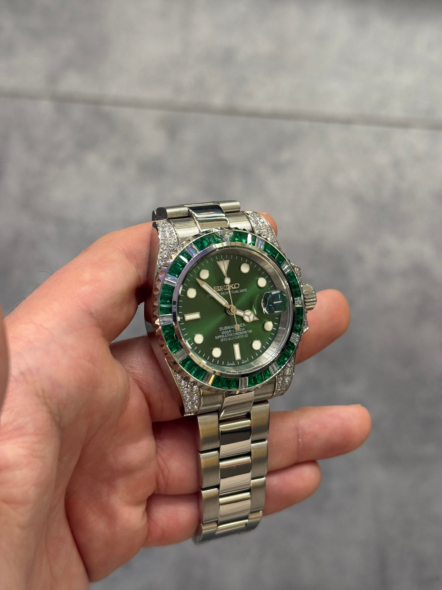 Geen Emerald Aura Dial